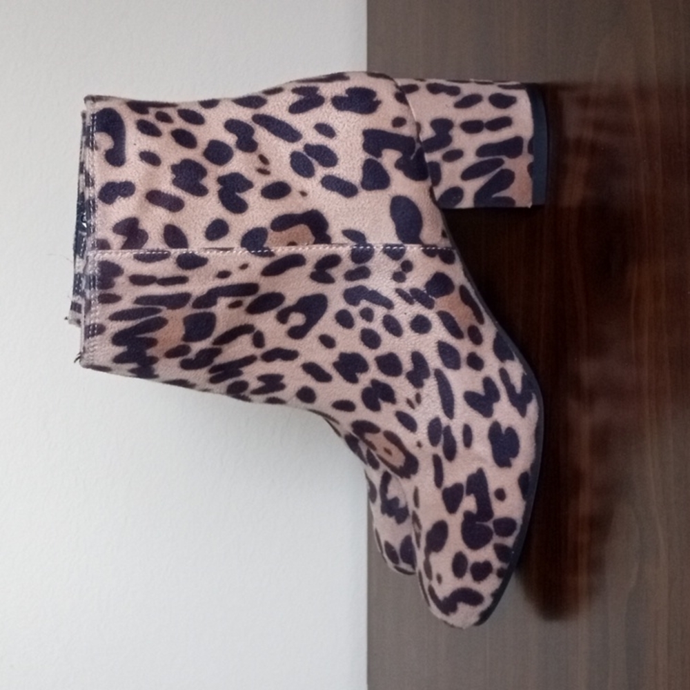 Time and Tru Leopard Ankle Boots, Size 8